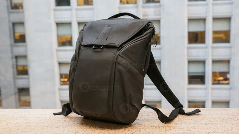 بهترین کیف لپ تاپ Peak Design Everyday