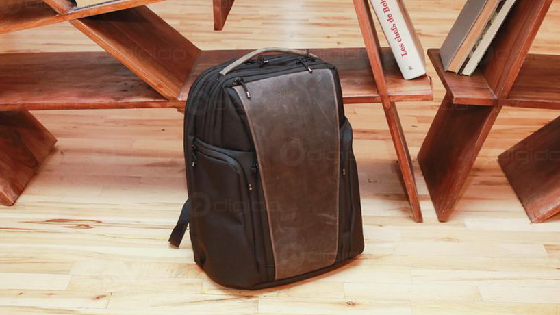 بهترین کیف لپ تاپ Waterfield Designs Pro Executive