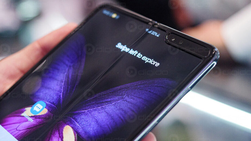 معرفی گلکسی فولد 2