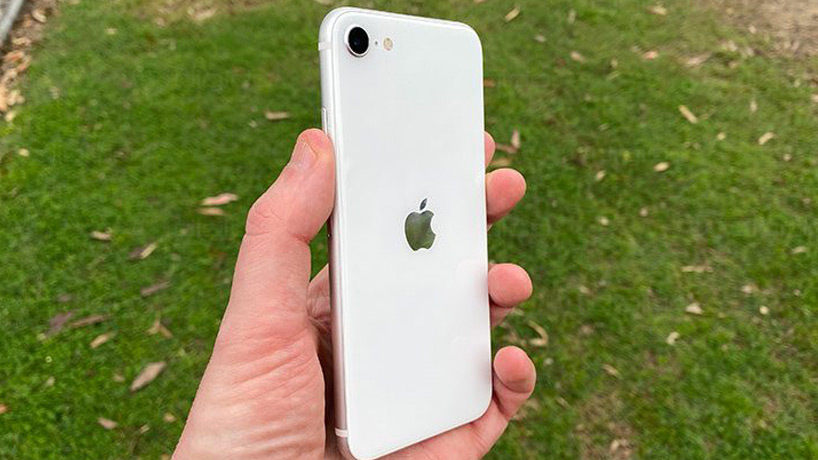 بررسی آیفون SE 2020