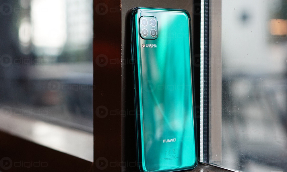 نووا 7i ایستاده