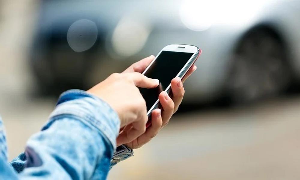 هنگ کردن گوشی